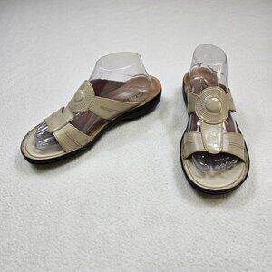 Clarks Beige Leather Sandals Womens Size 8.5M Open Toe